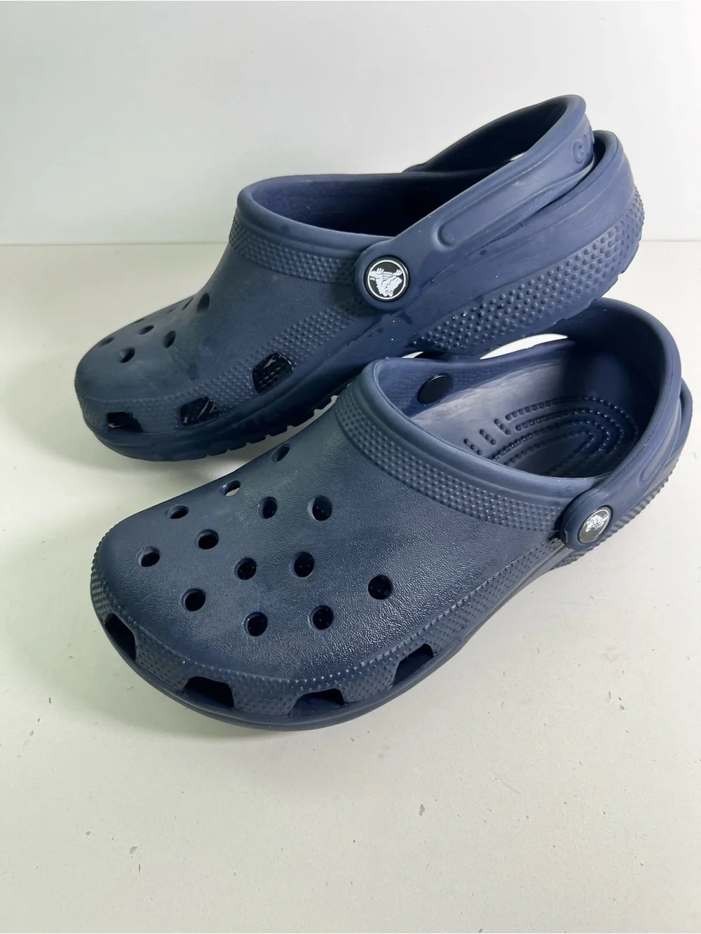 Crocs Classic Clogs Navy Blue Slip-On Comfort Shoes – Unisex – size 5